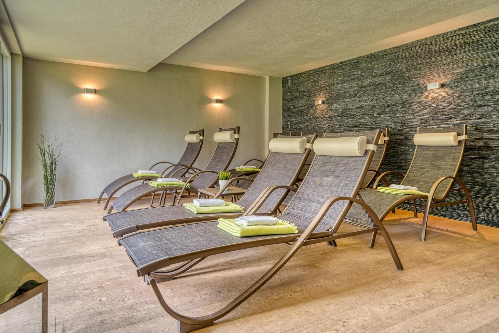 Hotel Zum Lamm Тарренц Экстерьер фото