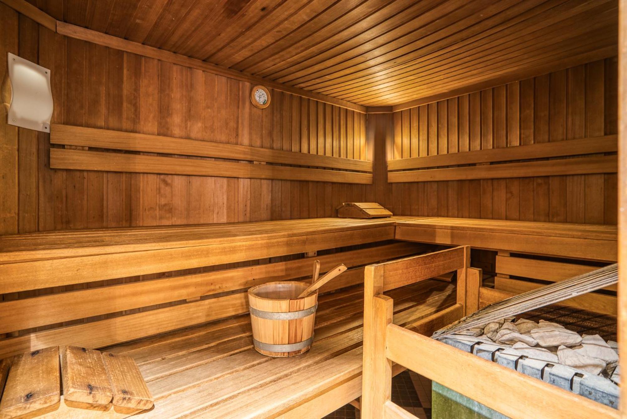 Hotel Zum Lamm Тарренц Экстерьер фото